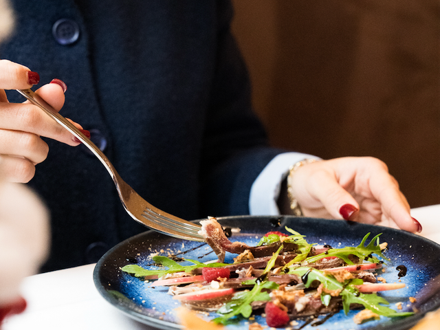 OPÉRA CAFÉ Magret séché au poivre Sichuan