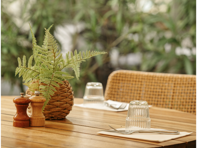 OPÉRA CAFÉ Table extérieure